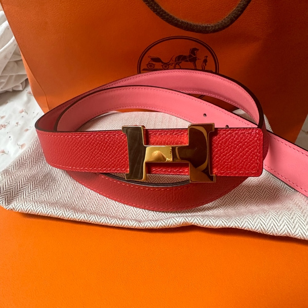 Hermes reversible pink/rouge belt size 80 with buckle